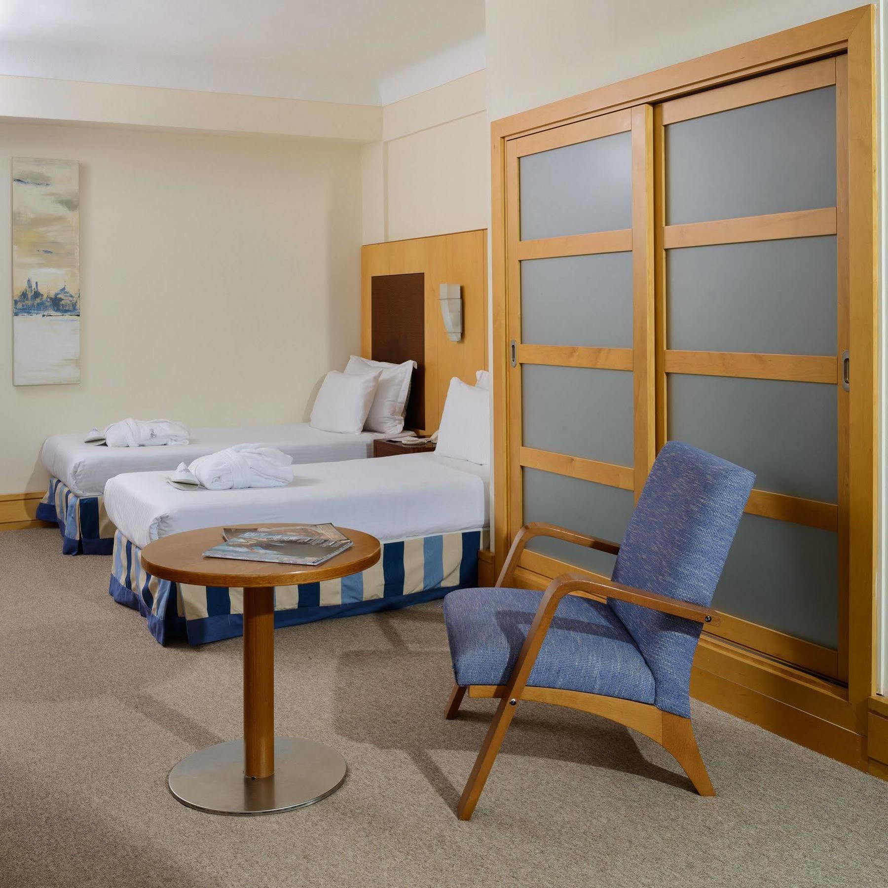The Caleta Hotel Self-Catering Apartments Gibraltar Exterior photo